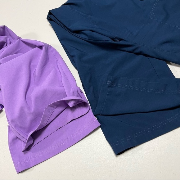 C52110 Carhartt Force® Cross-Flex Utility Boot Cut Cargo Scrub Pants (2 pieces) - Picture 11 of 14